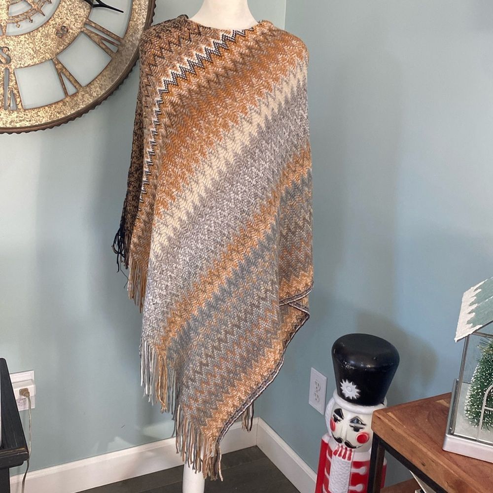 Ace Fashion Plus One Size zigzag Poncho